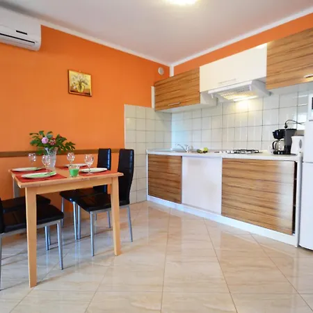 Apartment Jukan.4 Pula
